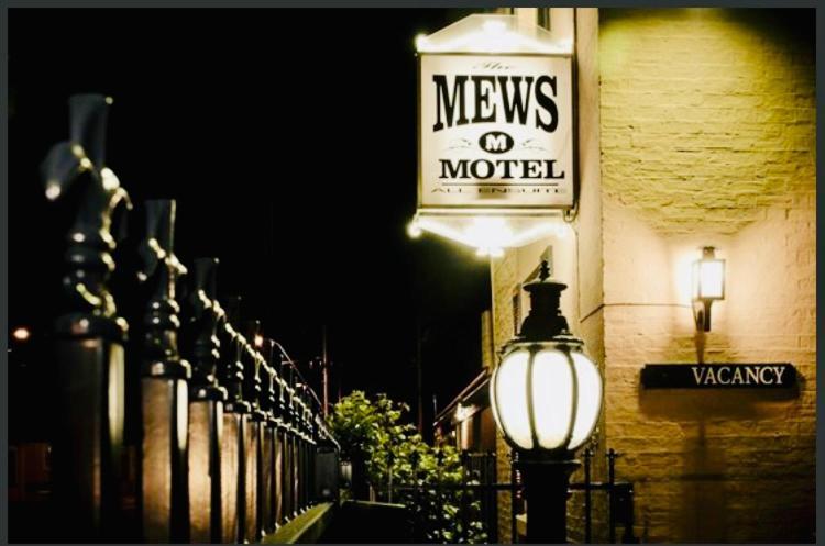 The Mews Motel Λόντσεστον Εξωτερικό φωτογραφία
